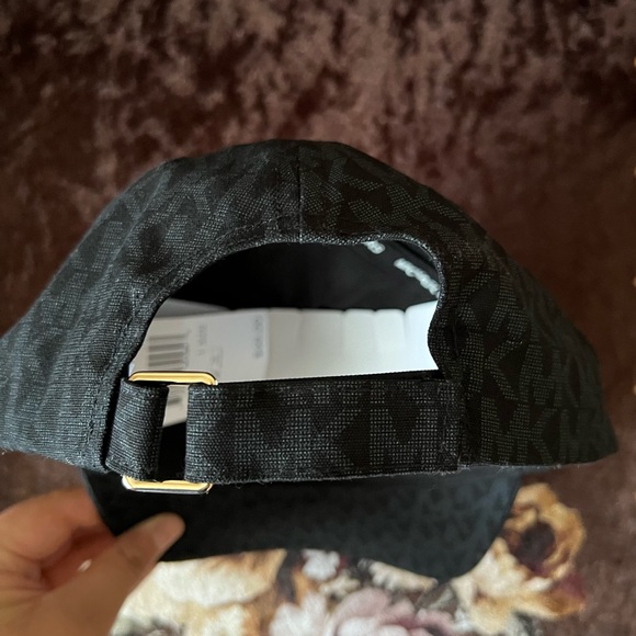 MICHAEL KORS Signature Logo Stretch Cotton Adjustable Baseball Hat NWT One Size